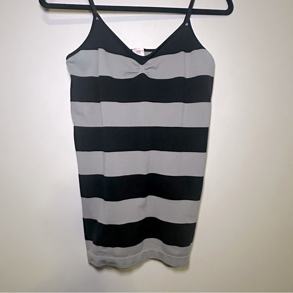 Rue21 Tops - Black and Gray Wide Striped Y2K Cami Spaghetti Strap Tank Top Size M/L
